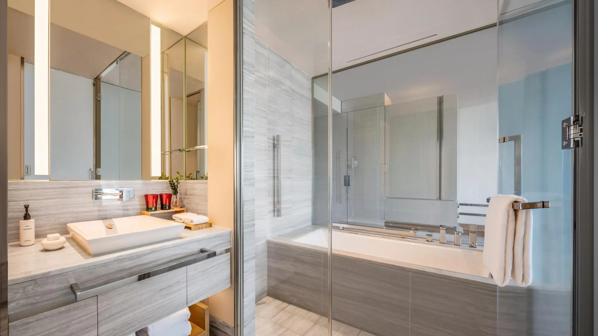 The Prince Gallery Tokyo Kioicho, A Luxury Collection Hotel 5*,  Japan