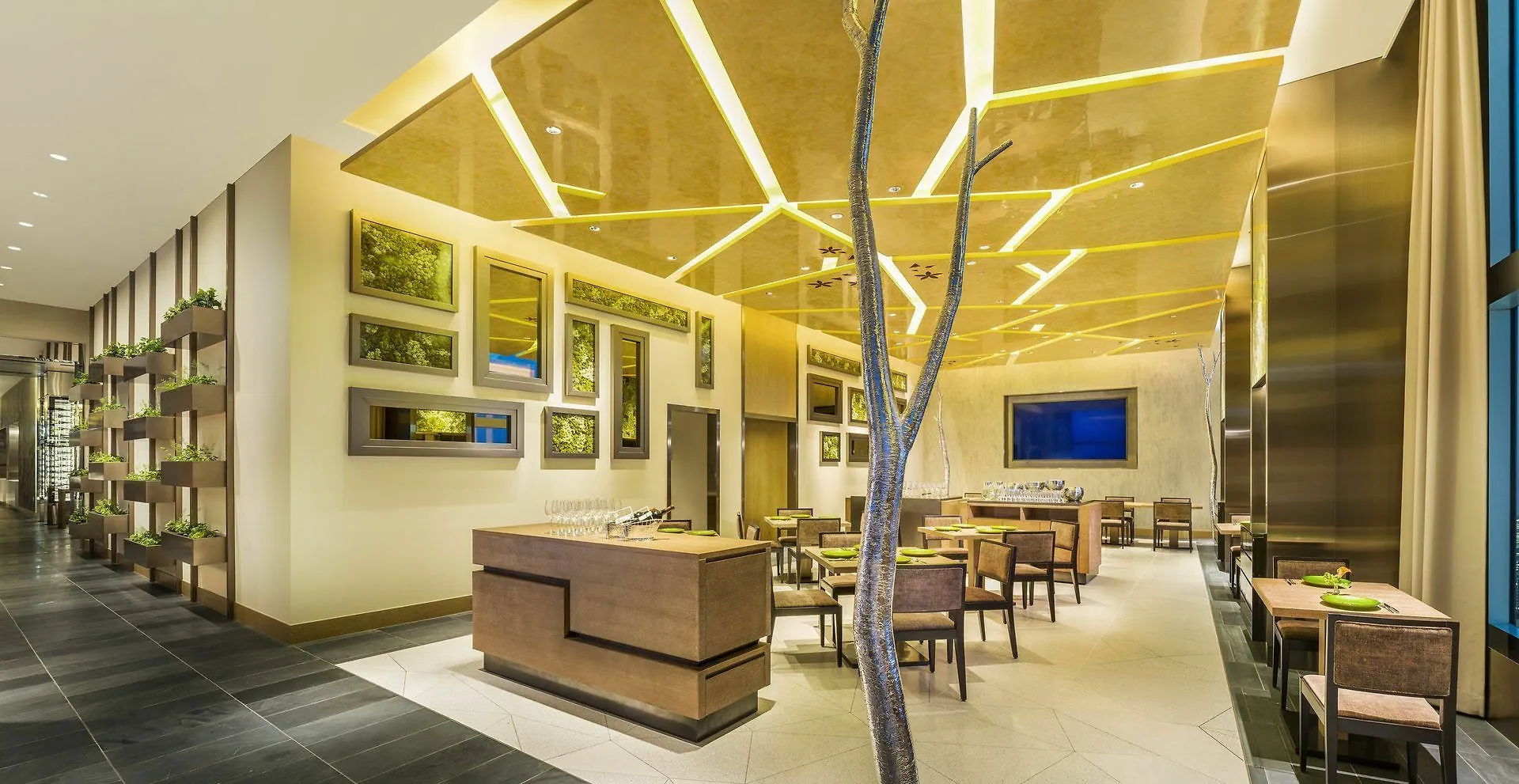*****  The Prince Gallery Tokyo Kioicho, A Luxury Collection Hotel Japan